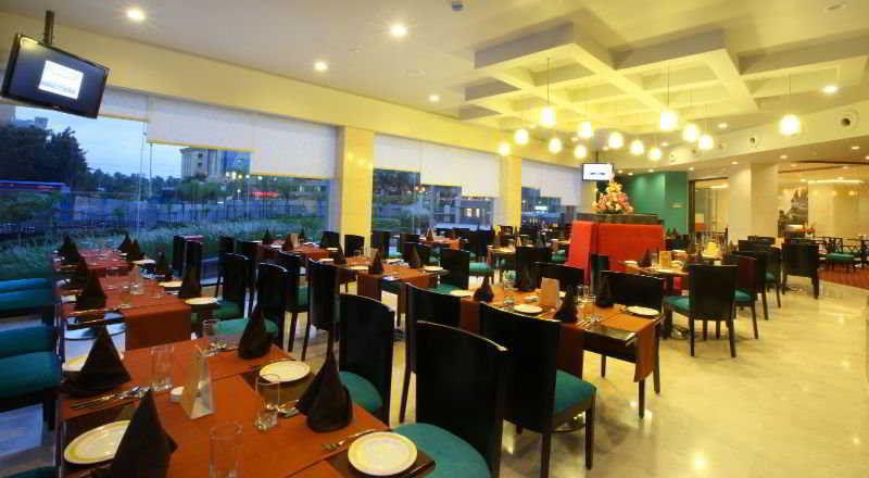 Noorya Business & Banquet Hotel Pimpri-Chinchwad Exterior photo