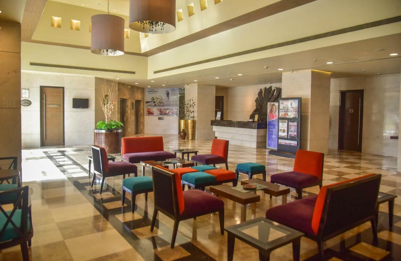 Noorya Business & Banquet Hotel Pimpri-Chinchwad Exterior photo